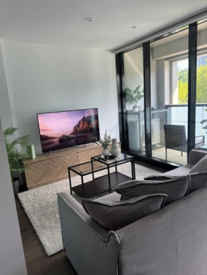 City Retreat with Pool, Canberra